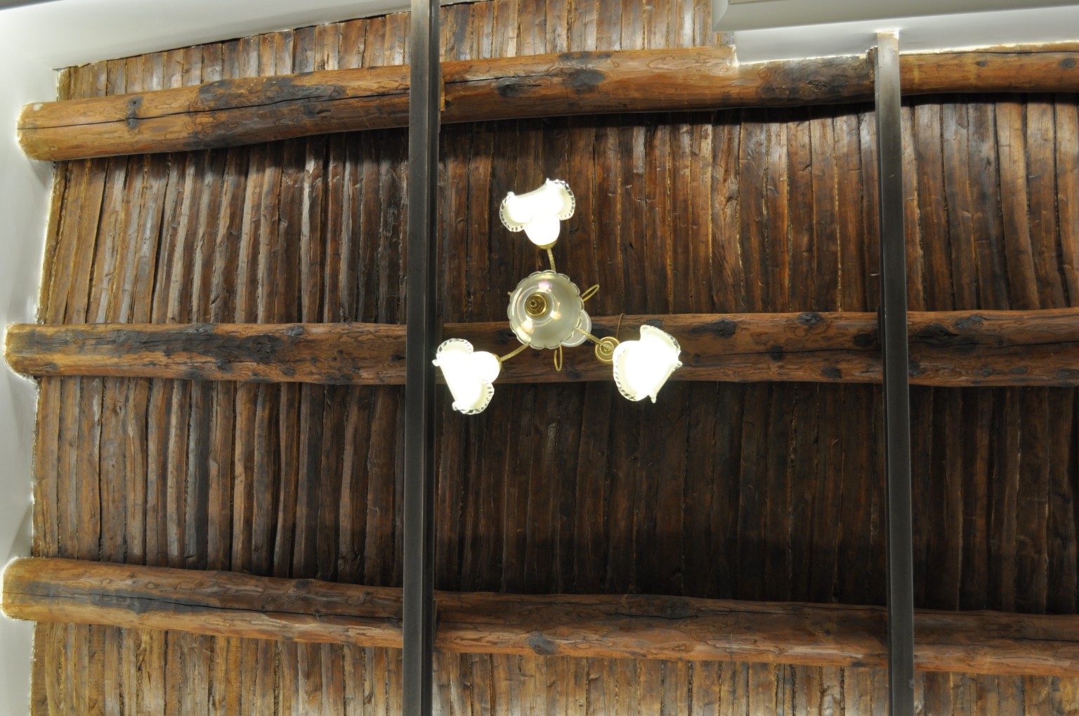 Soffitto storico in legno